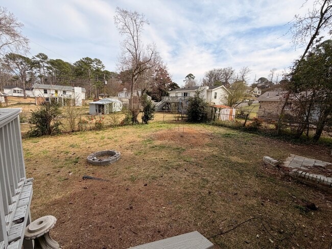 Building Photo - 1092 Sherbrooke Dr