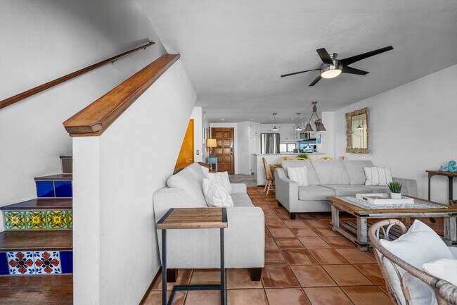 Building Photo - 733 Seacoast Dr