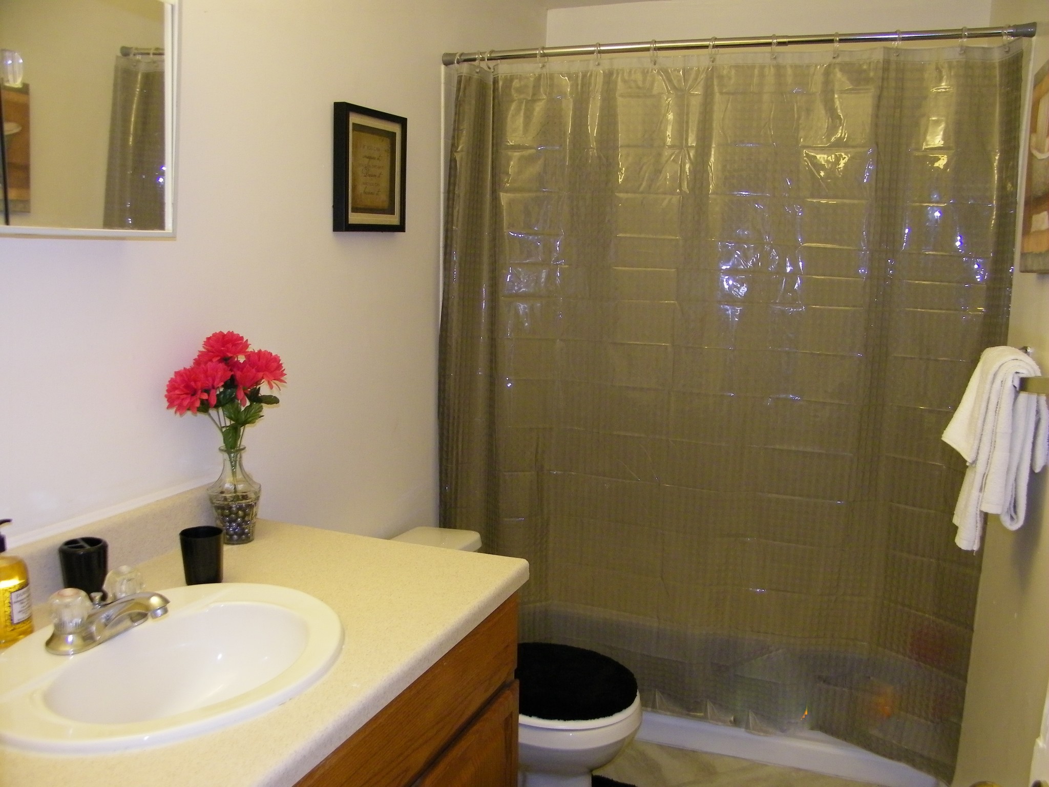 Bathroom - 4 N Hamilton St