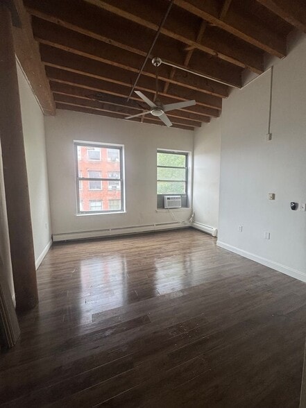 Building Photo - SilverBrick Lofts