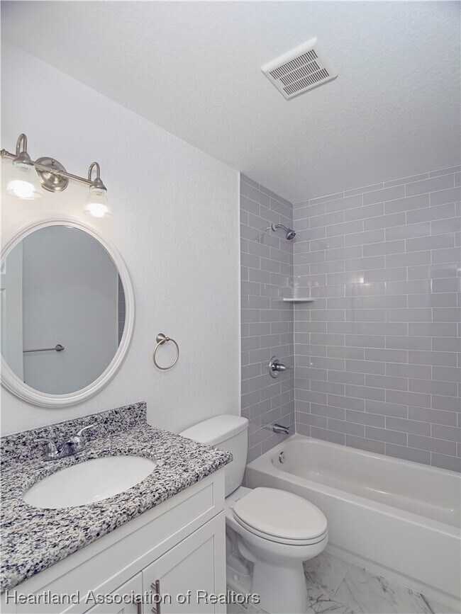 Building Photo - 3923 Ann Ave