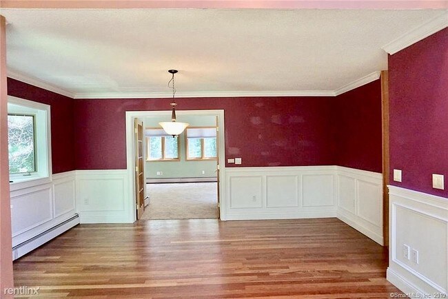 Building Photo - 4 br, 3.5 bath House - 421 Riley Mountain Rd