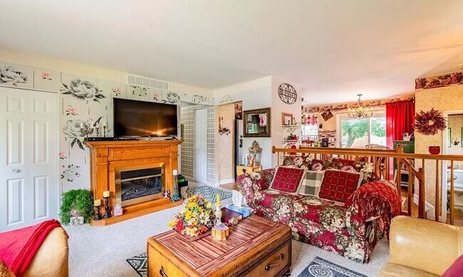 Building Photo - 9768 Jackson St