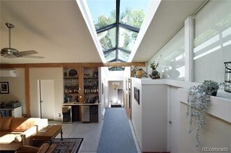 Building Photo - 259 Spruce St