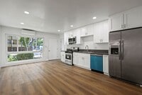 Building Photo - Romaine Heart by Wiseman