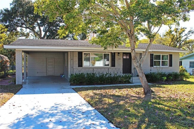 Building Photo - 840 Susan Dr