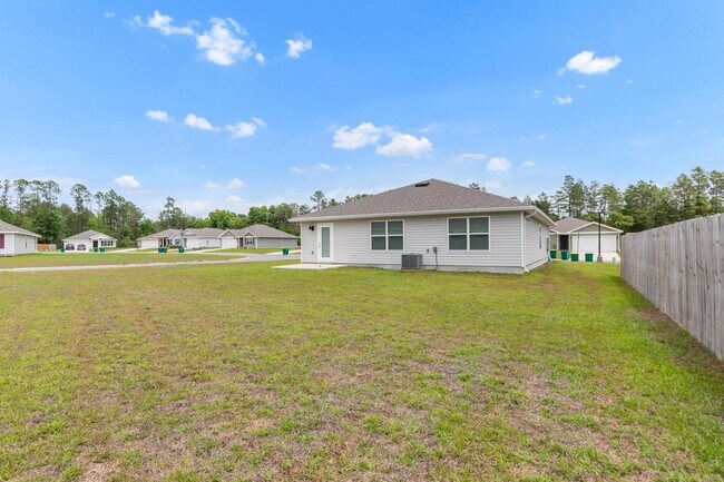 Building Photo - 3418 Phoenix Ct