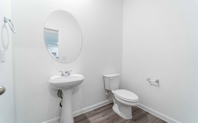 Building Photo - 219 Tokalaun Dr