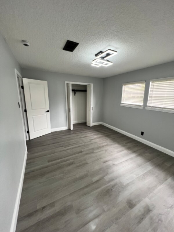 Building Photo - 5154 Balkin St