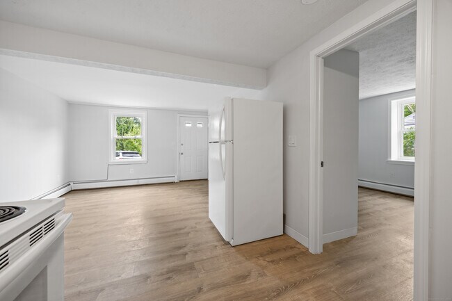 Building Photo - 9 Guiel Pl