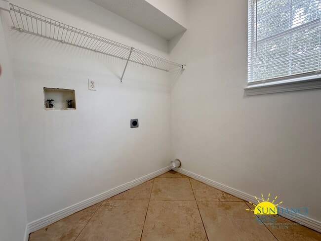 Building Photo - Charming 2 Bedroom Townhome in Fort Walton...