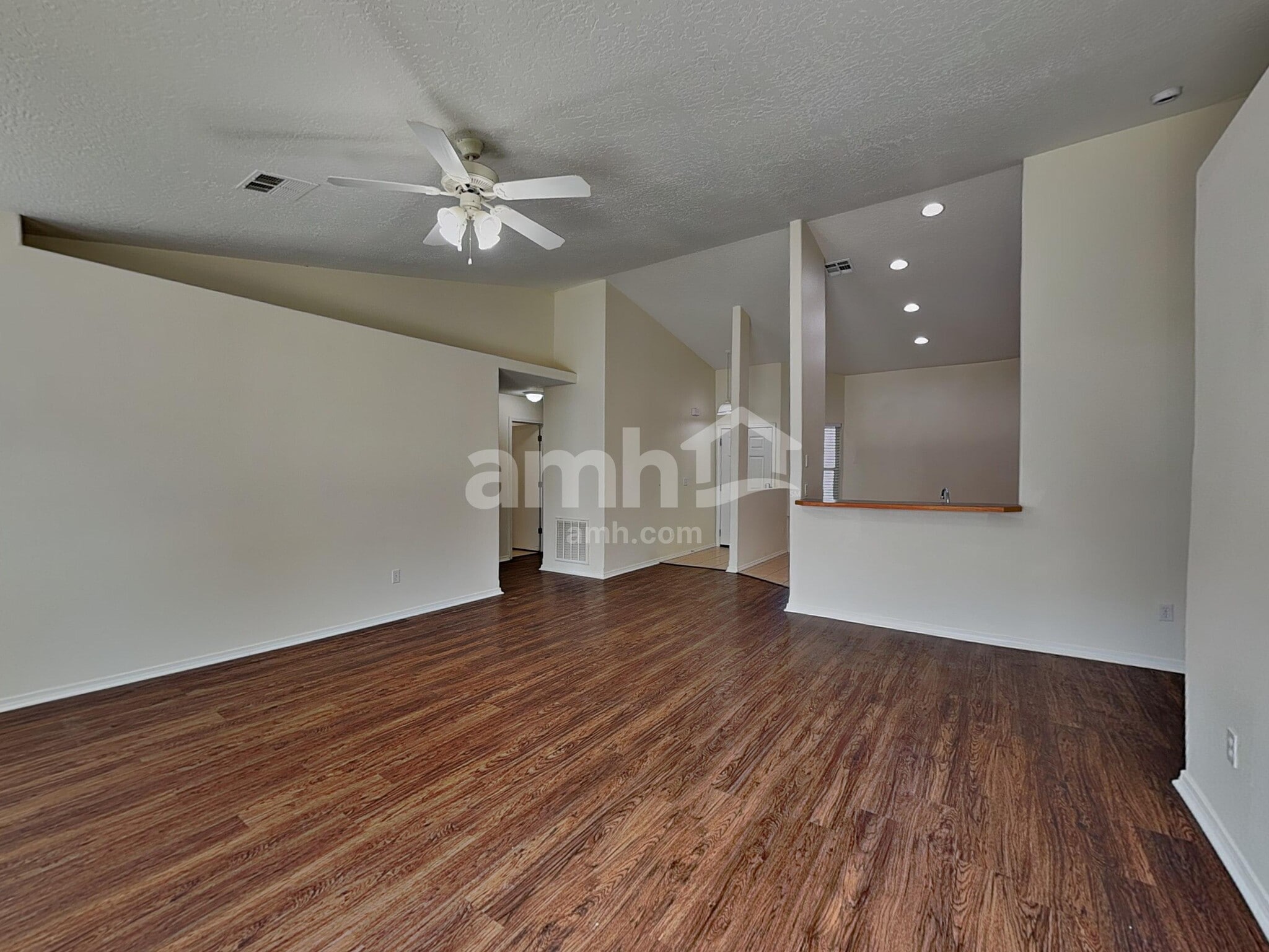 Building Photo - 3008 Woodbridge St