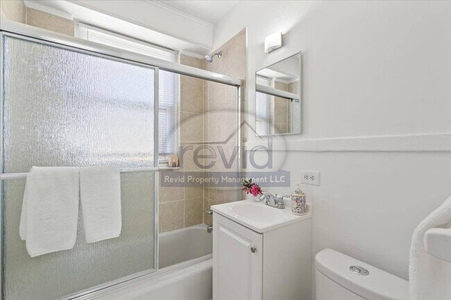 Building Photo - Newly Renovated (2024)