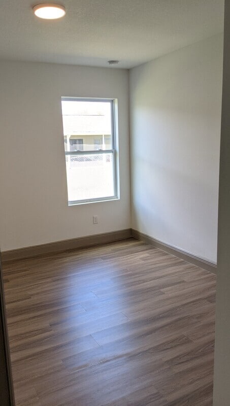 Building Photo - 733 Lucaya Dr