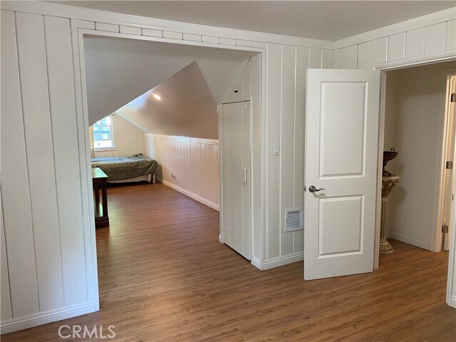 Building Photo - 6114 Camellia Ave