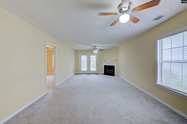 Building Photo - 59 Heritage Village Ln