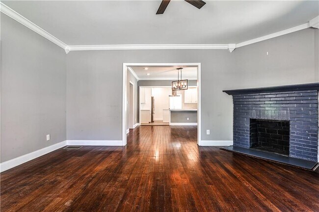 Building Photo - 220 Mayson Ave NE
