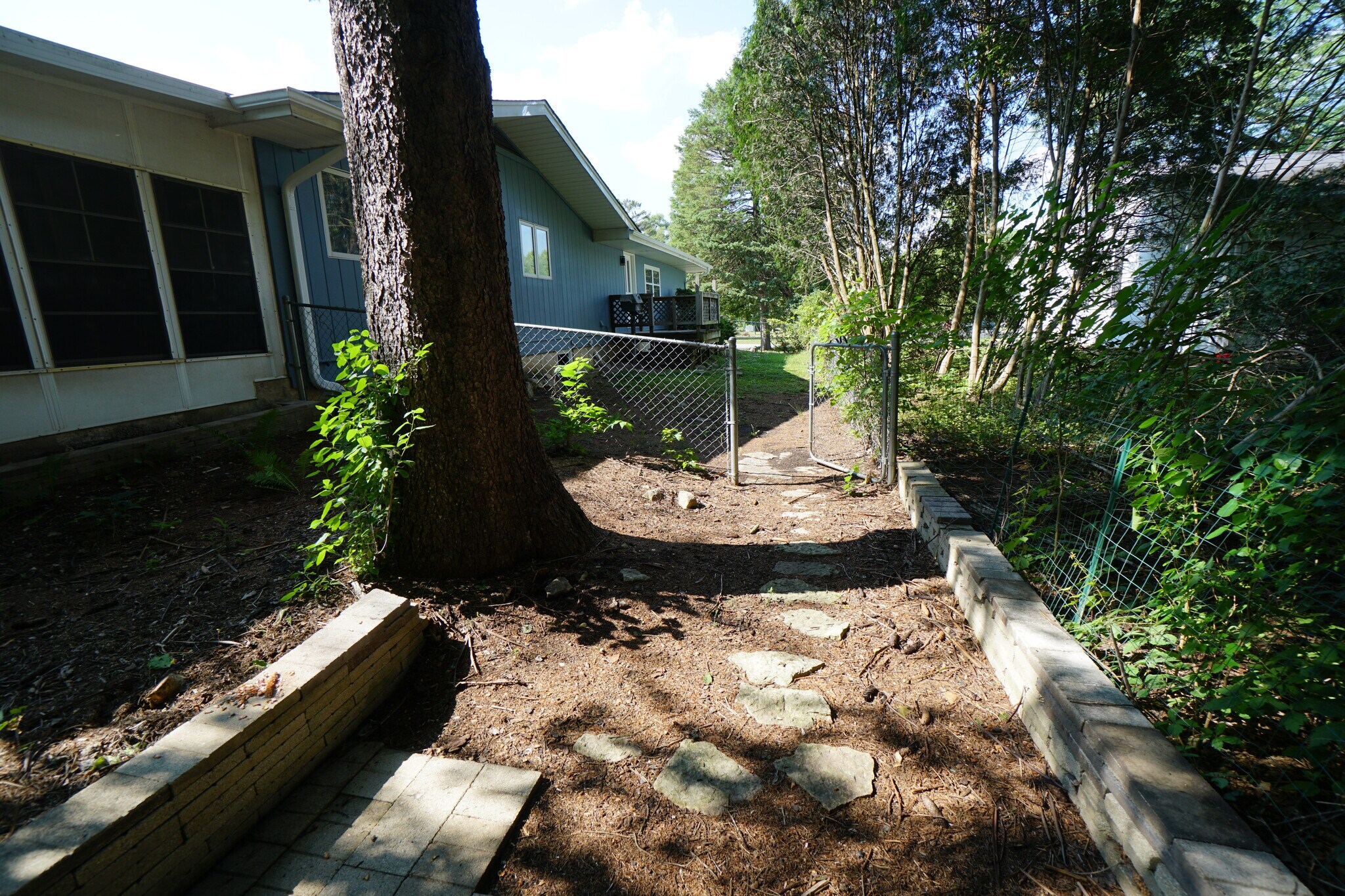 Building Photo - 28W383 Behrs Circle Dr S