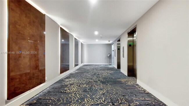 Building Photo - 5601 Collins Ave