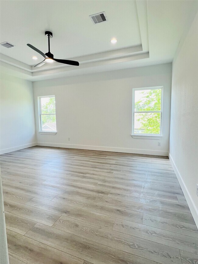 Building Photo - 7107 Foster St