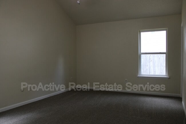 Building Photo - 965 Banyan Dr