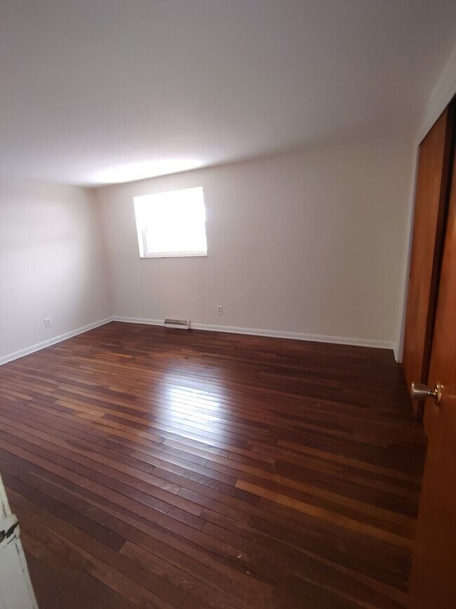 Building Photo - 177-179 Day Ave.