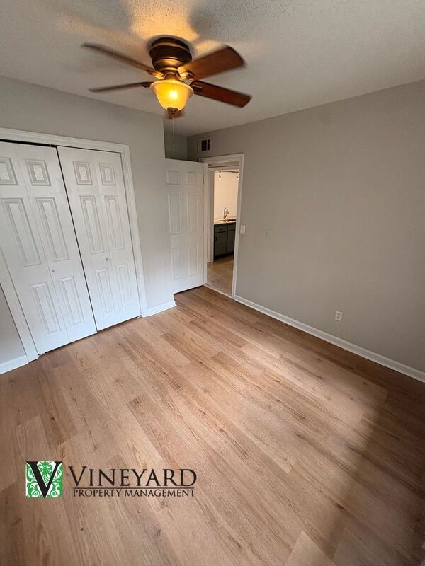 Building Photo - 6085 Sand Wedge Cir