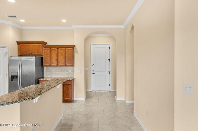 Building Photo - 3720 Alamanda Key Dr
