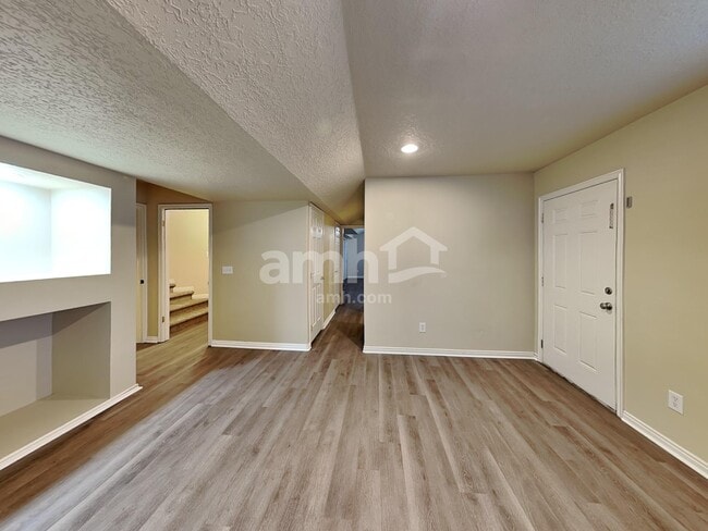 Building Photo - 2848 W 2125 S