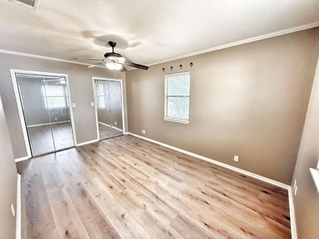 Building Photo - Tranquility Meets Flexibility — Canyon Lak...