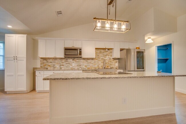Building Photo - Stunning West Pensacola Home on Nearly an ...