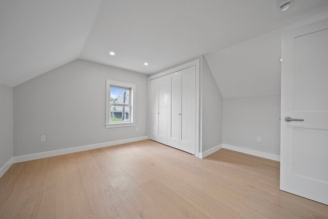 Building Photo - 58 Breezy Hill Terrace