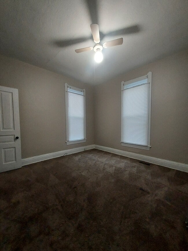 Building Photo - 512 Kibler Ave