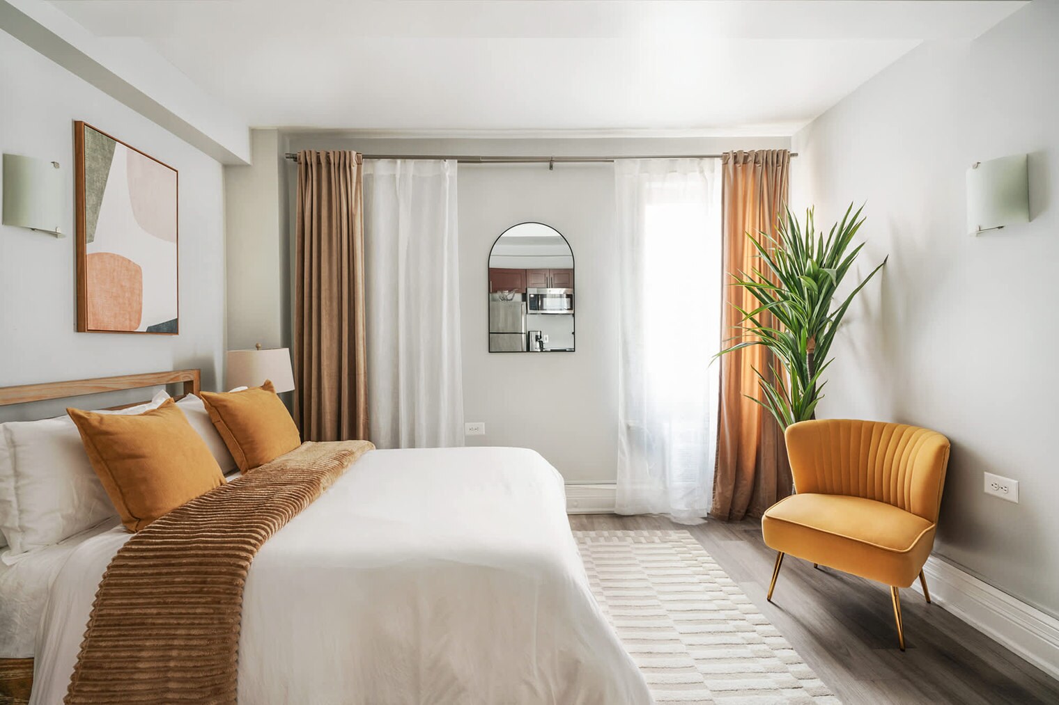 Building Photo - 240 W 73rd St