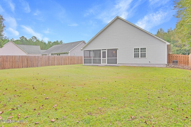 Building Photo - 2009 W T Whitehead Dr