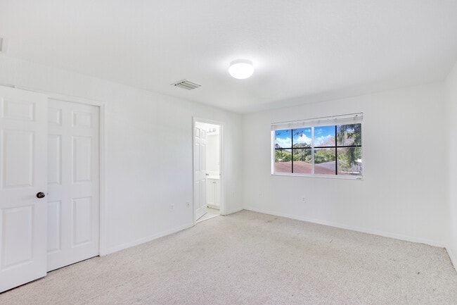 Building Photo - 1935 SW 60th Terrace