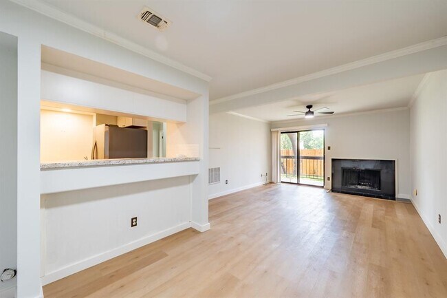 Building Photo - 8600 Fathom Cir