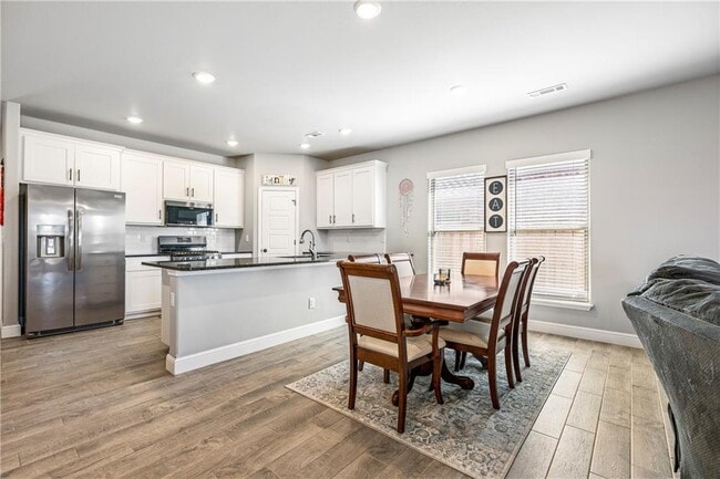 Building Photo - 2041 Tallgrass Ter