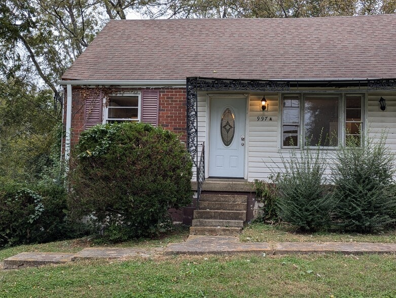 Primary Photo - 997A Dozier Pl