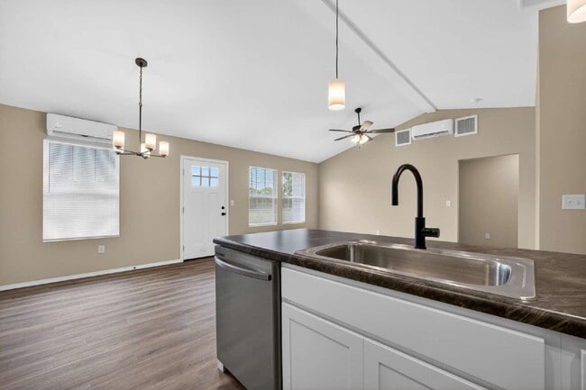 Building Photo - BRAND-NEW 4BR/2BA Duplex/Patio home with Garage - Available Now near Hollister, Schools