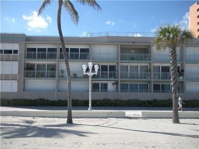 Building Photo - 201 Van Buren St