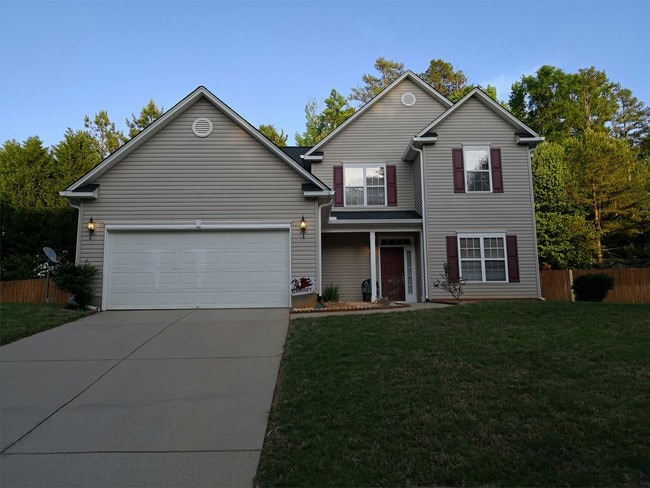 Building Photo - 17 Trailstream Dr