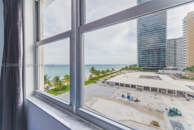 Building Photo - 1950 S Ocean Dr