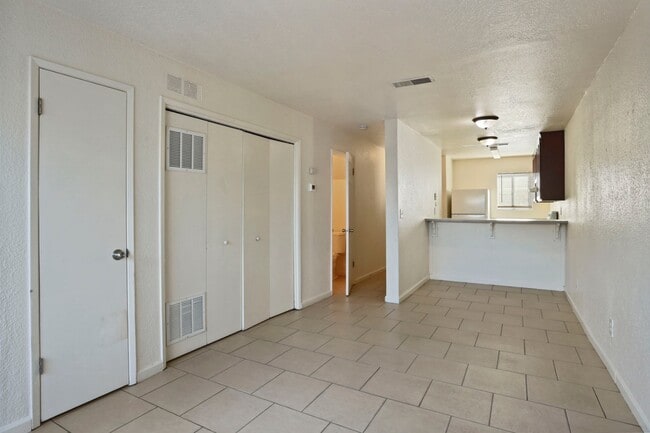 Building Photo - 3557 Merced Ave