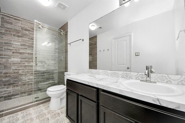 Building Photo - 2043 Naplechase Crest Dr