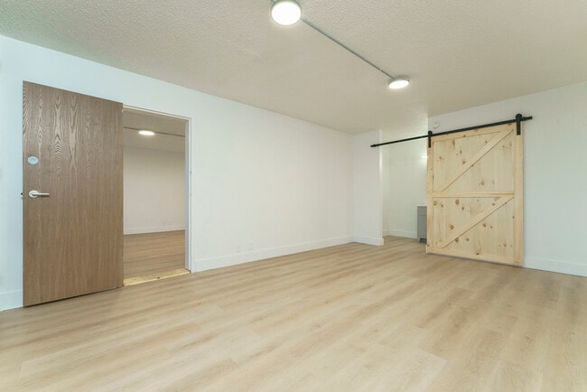 Building Photo - The Dels - Hazelwood