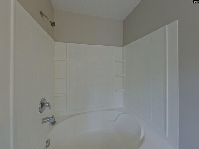 Building Photo - 381 Valley Heights Ln