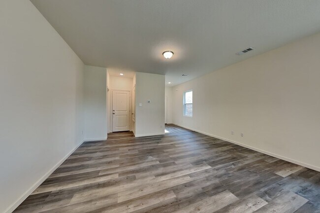 Building Photo - 617 Colgate Cir