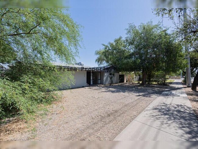 Building Photo - 1808 W Thomas Rd