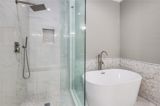 Building Photo - 2586 Brookhaven Chase Ln NE